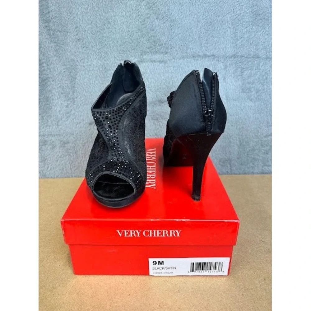 Very Cherry‎ Connie Black Satin Lace Rhinestone Peep Toe Bootie Heels 9M